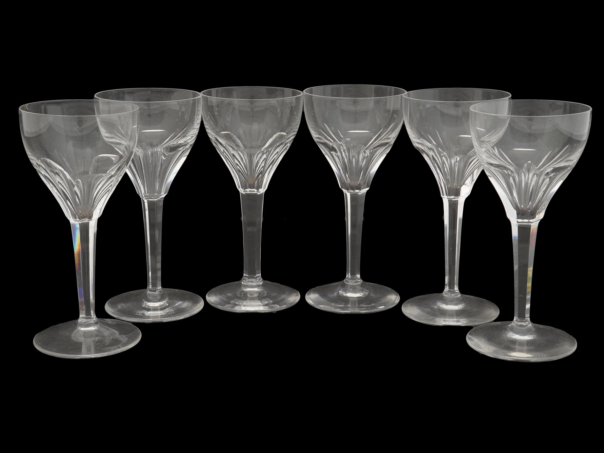 COLLECTION OF CRYSTAL CUT CLEAR APERITIF GLASSES PIC-0